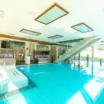 Johan Design & Otel 4*