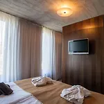 Otel Johan Design & 4*