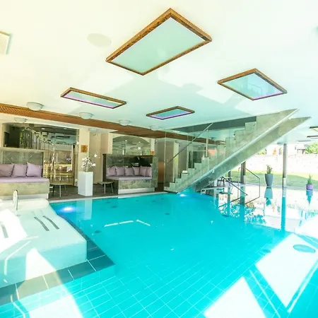 Johan Design & Spa Hotel Hotel 4*