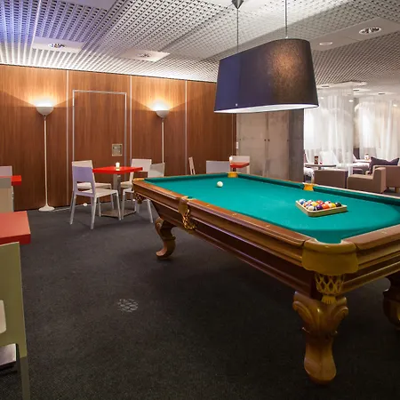 Johan Design&SPA Hotel Hotell 4*