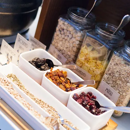 Hotel Johan Design & Spa Hotel 4*