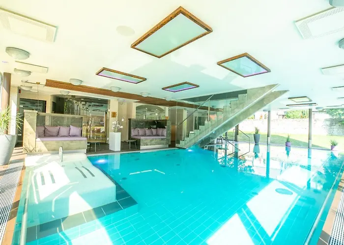 Johan Design & Spa Hotel Hotel 4*