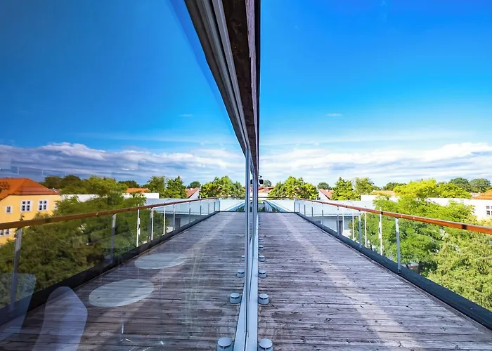 Johan Design & 4* קורסארה