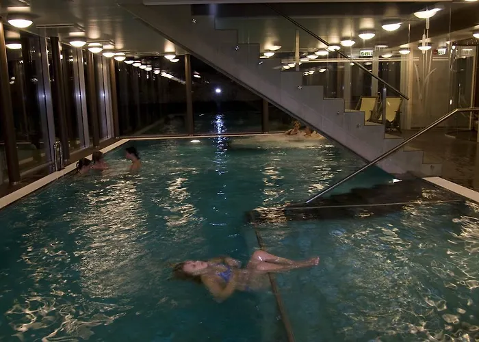 Johan Design & 4* קורסארה